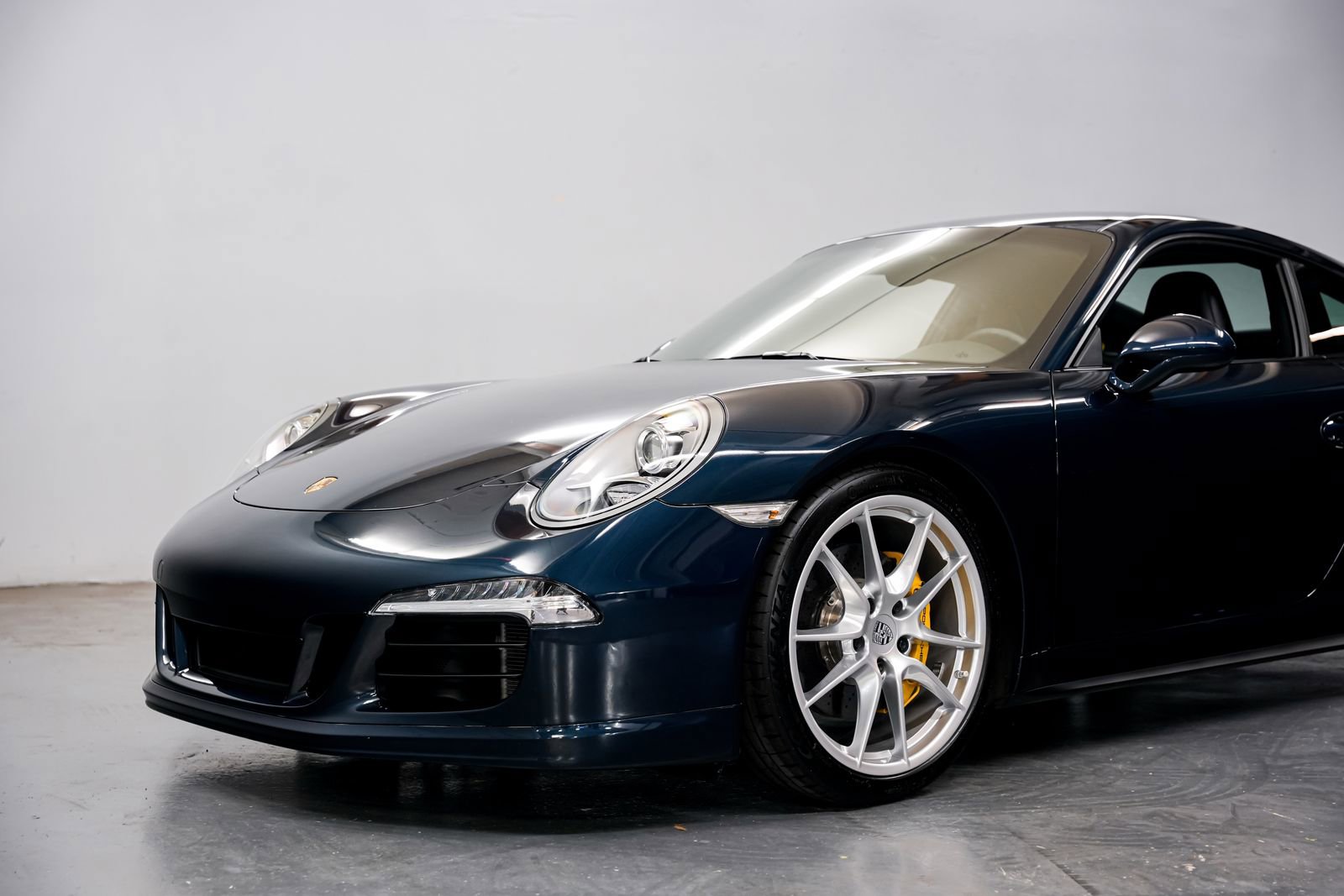 Used 2014 Porsche 911 Carrera 4 AWD/4WD image 28