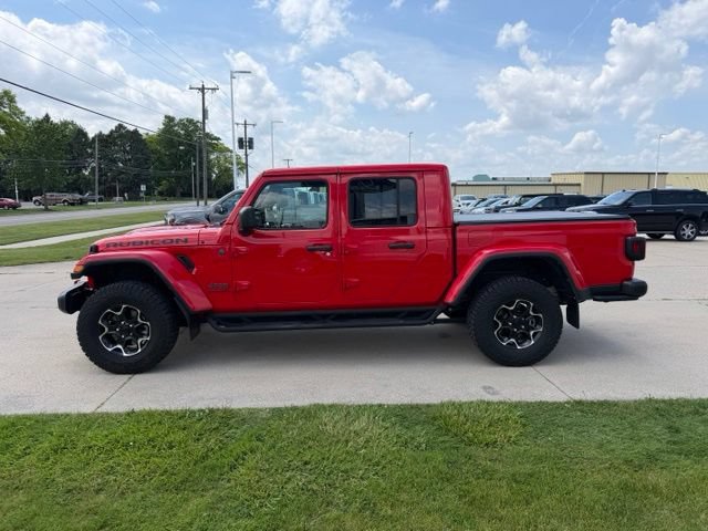 Used 2023 Jeep Gladiator Rubicon w/ Cold Weather Group AWD/4WD image 2