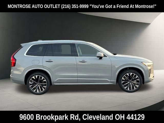 New 2026 Volvo XC90 B6 Plus w/ Protection Package Premier image 7