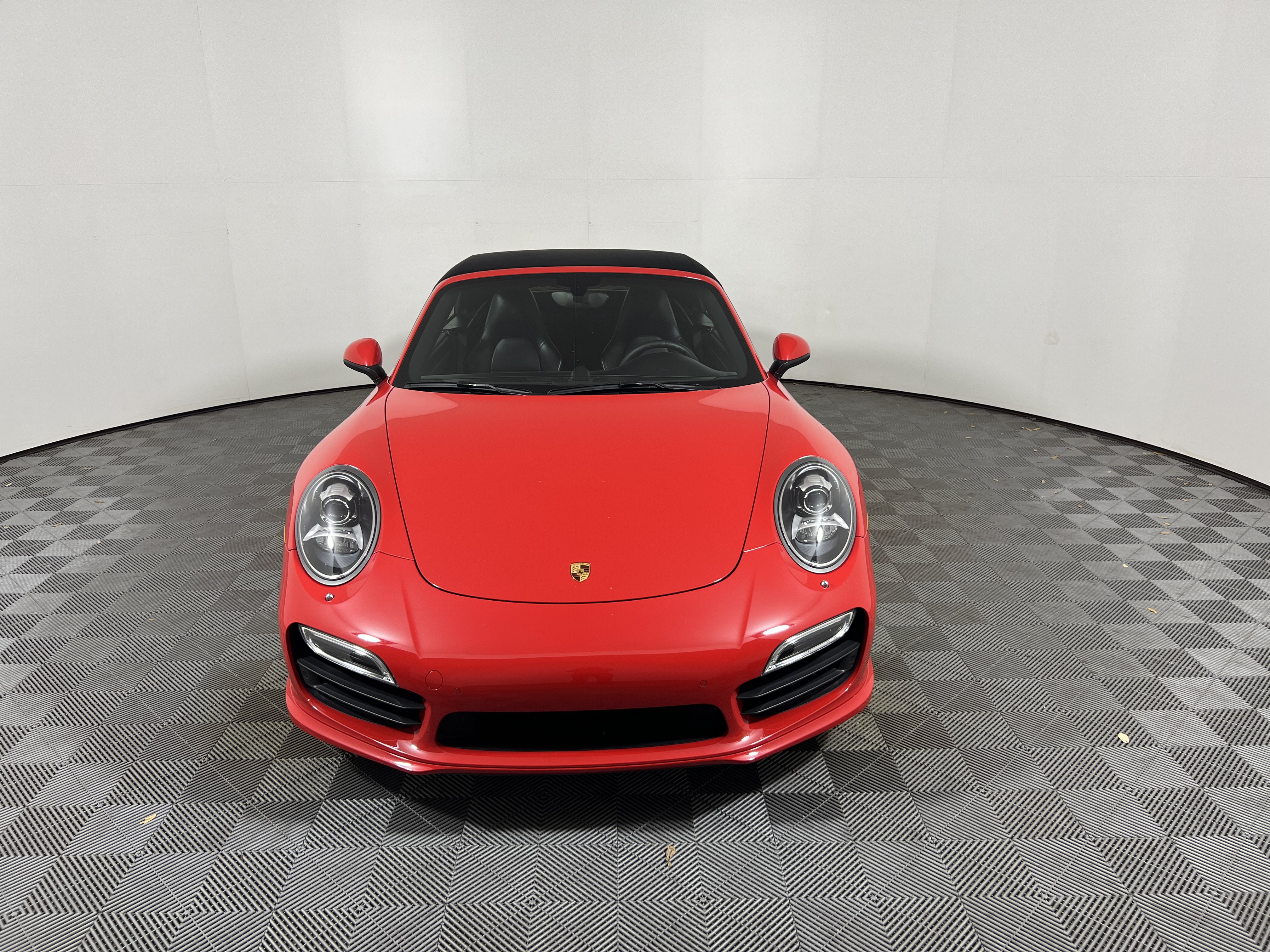 Certified 2015 Porsche 911 4 Cabriolet AWD/4WD image 10