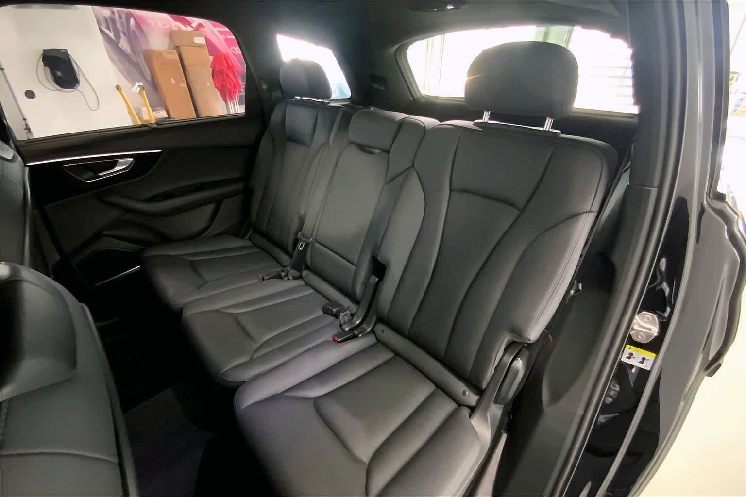 Used 2022 Audi Q7 3.0T Prestige w/ Prestige Package image 26