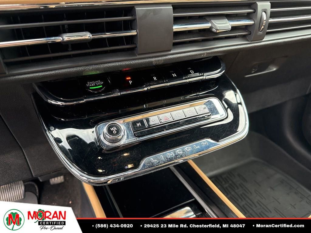 Used 2023 Lincoln Corsair Reserve AWD/4WD image 19