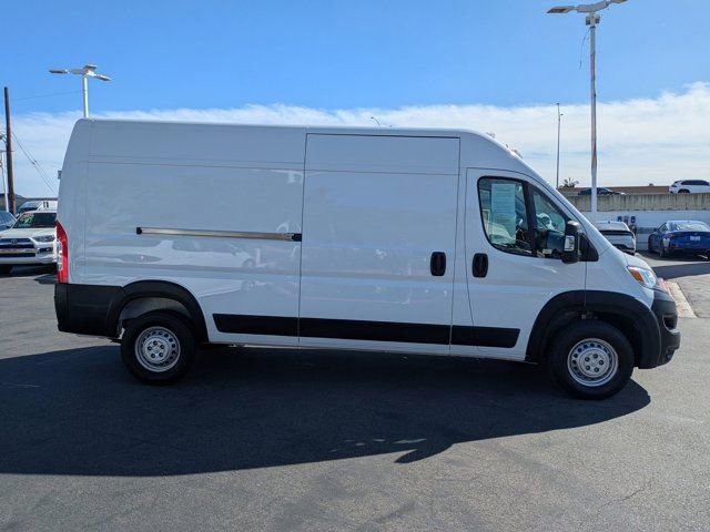 Used 2025 RAM ProMaster 2500 w/ Convenience Group image 4