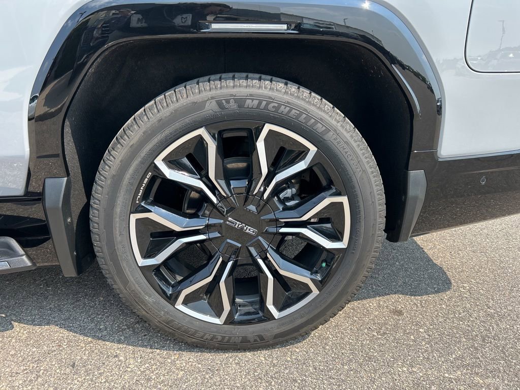 New 2025 GMC Sierra EV Denali image 14