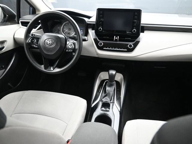 Used 2022 Toyota Corolla LE image 10