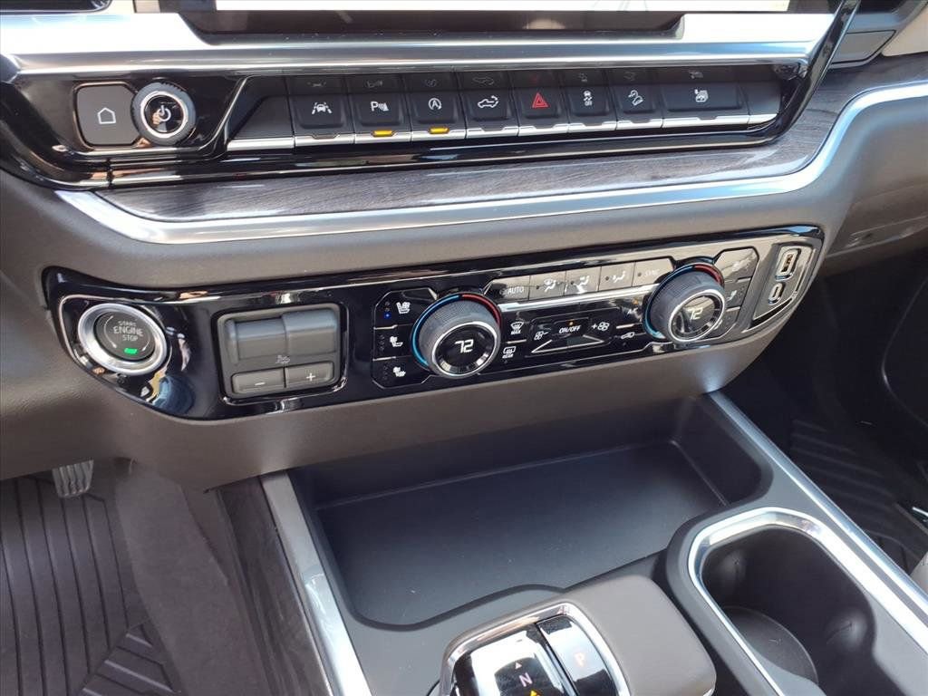 Used 2026 Chevrolet Silverado 1500 LTZ w/ Technology Package image 28