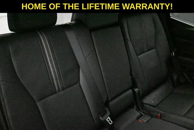 Used 2025 Toyota 4Runner Limited AWD/4WD image 39