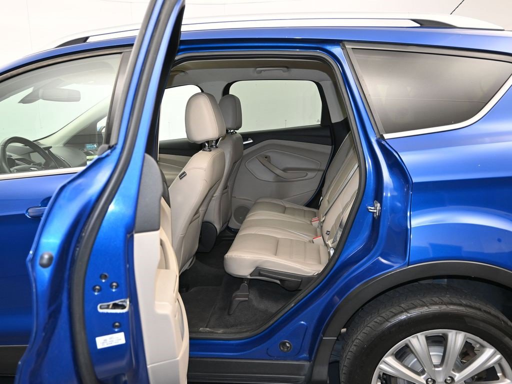 Used 2017 Ford Escape Titanium image 23