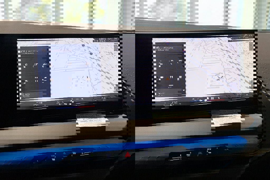 Used 2026 BMW X3 xDrive30 w/ Premium Package image 31