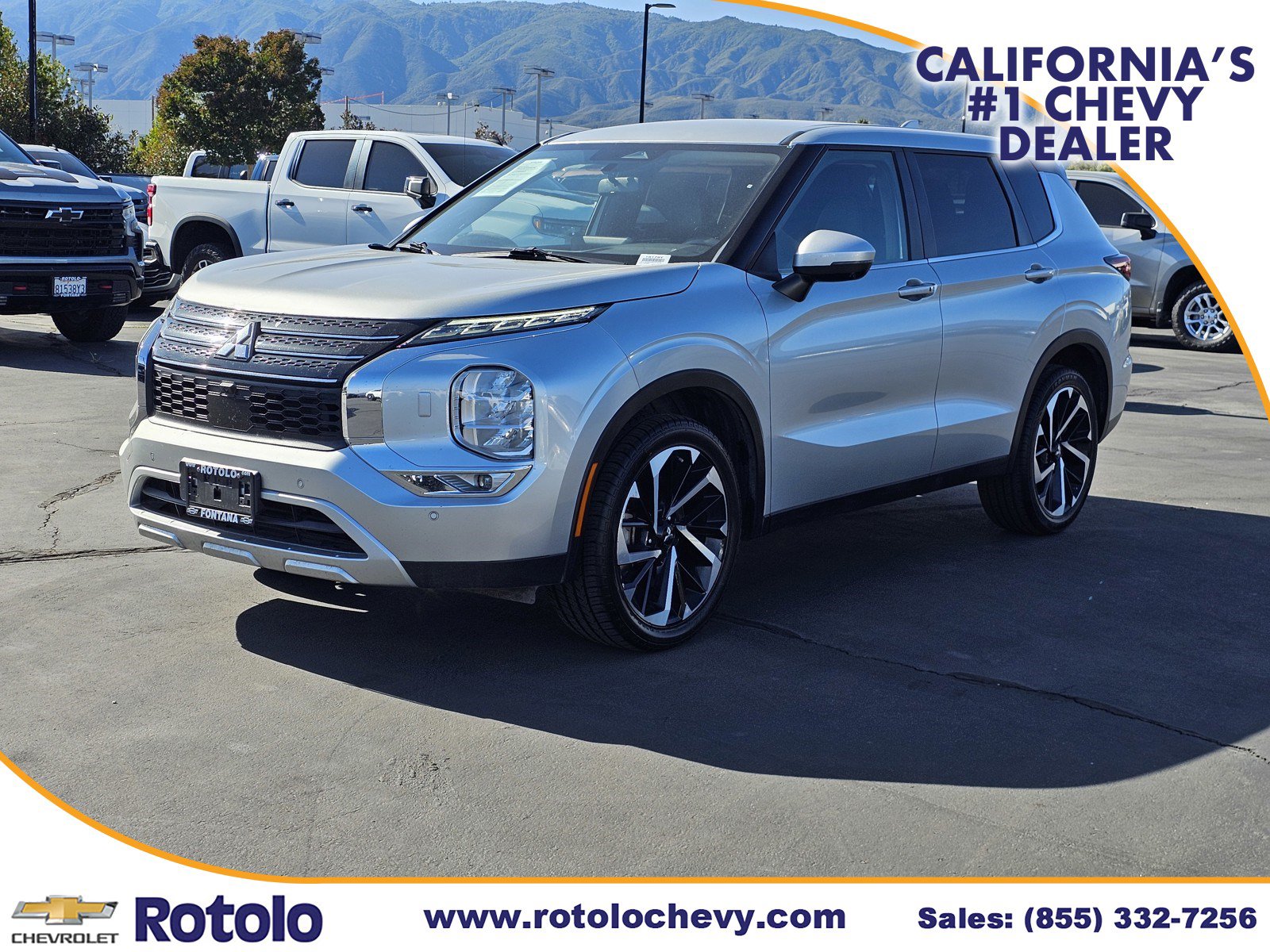 Used 2024 Mitsubishi Outlander SE Black Edition AWD/4WD image 3