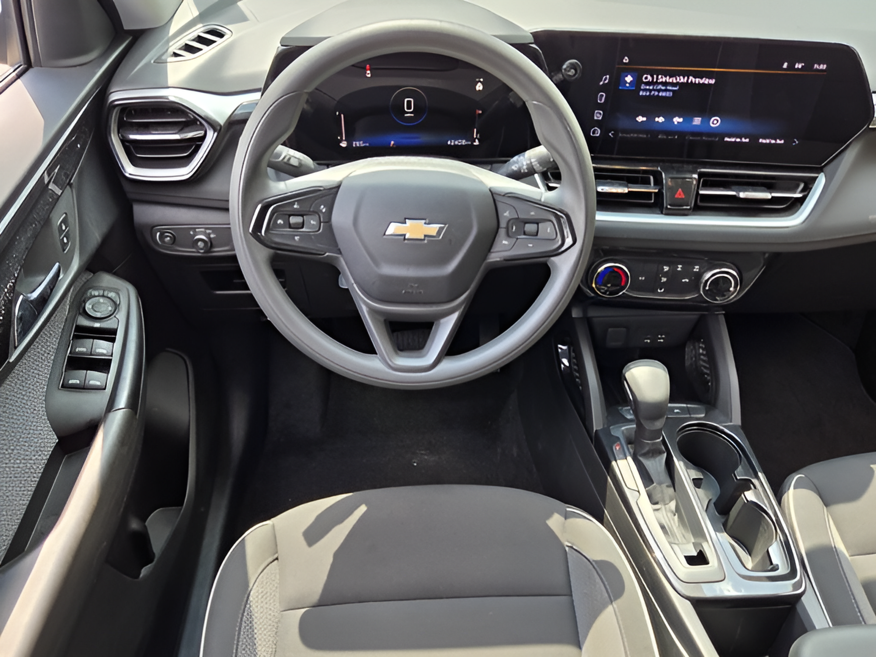 Used 2025 Chevrolet TrailBlazer LT FWD image 11