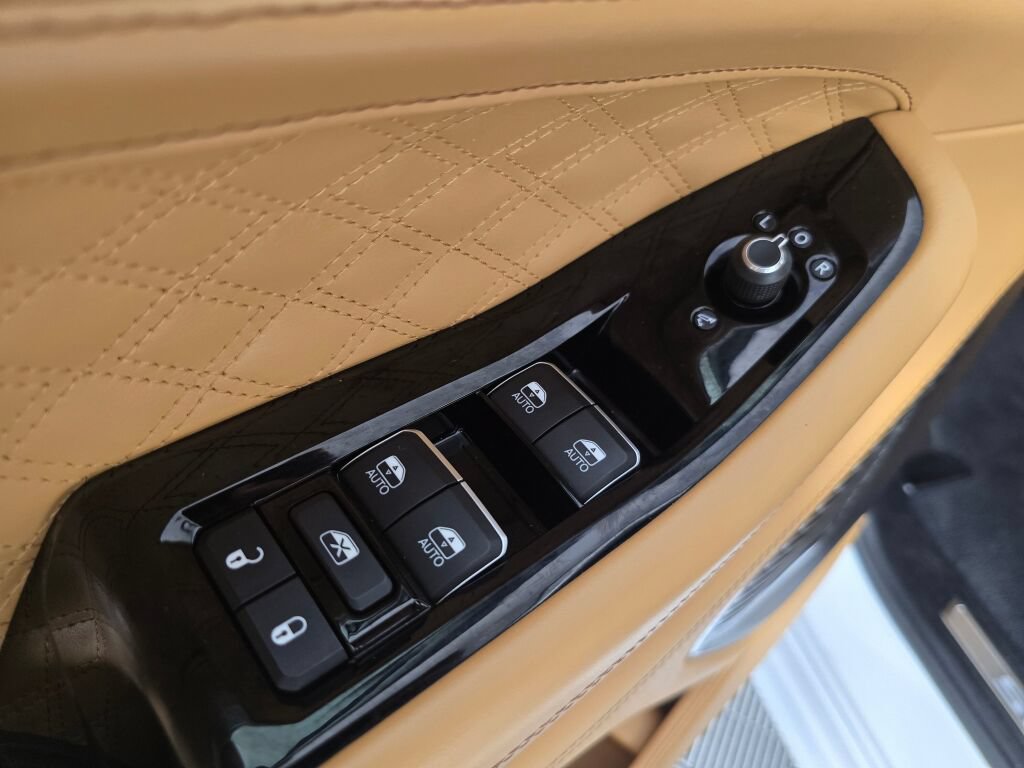 Used 2023 Jeep Grand Cherokee L Summit AWD/4WD image 21
