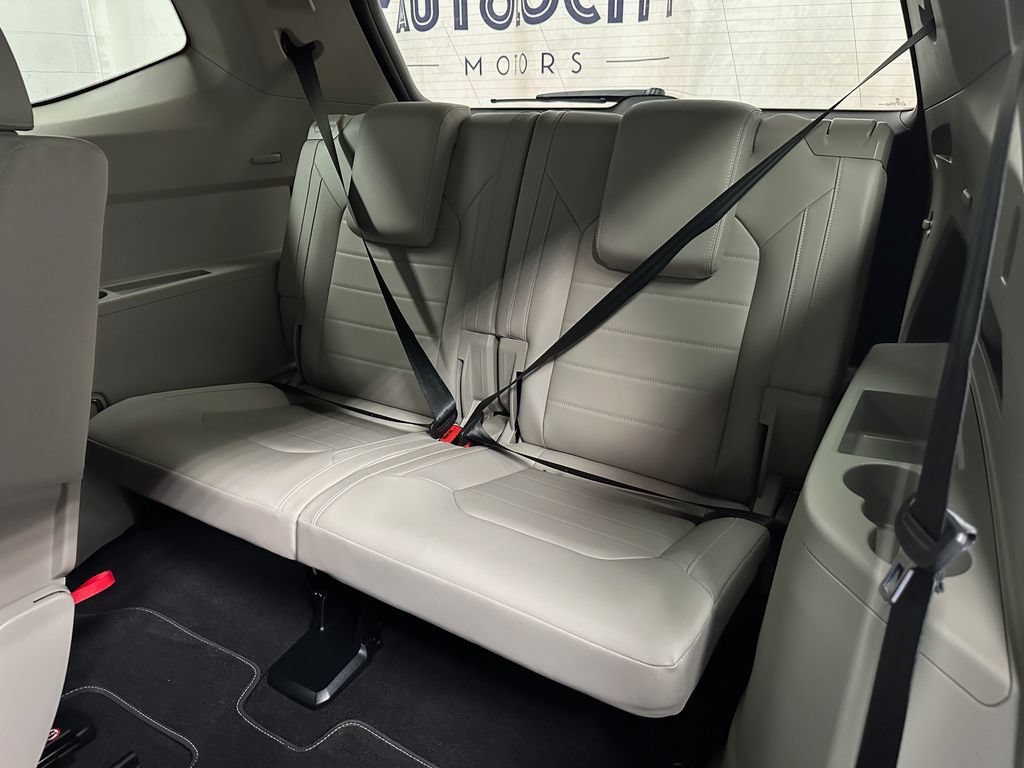 Used 2021 Volkswagen Atlas SEL Premium AWD/4WD image 23