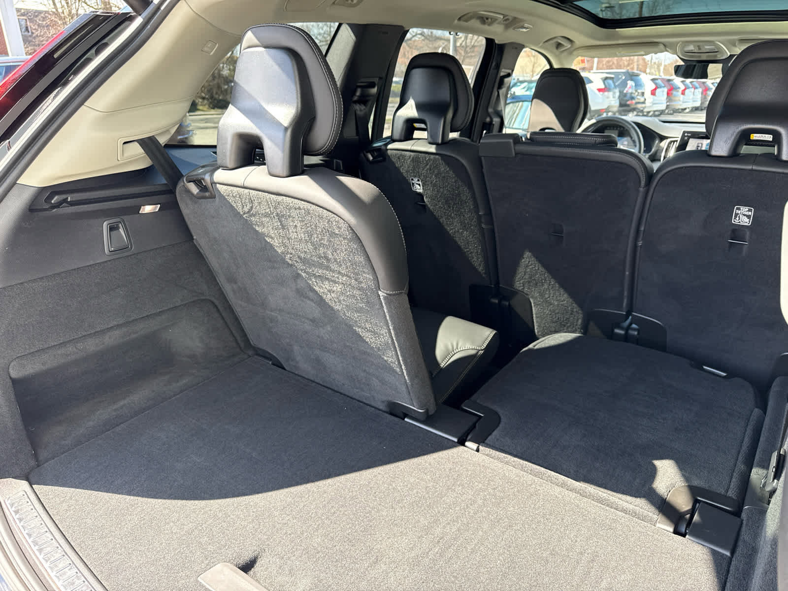 Used 2026 Volvo XC90 B6 Ultra w/ Protection Package Premier image 24