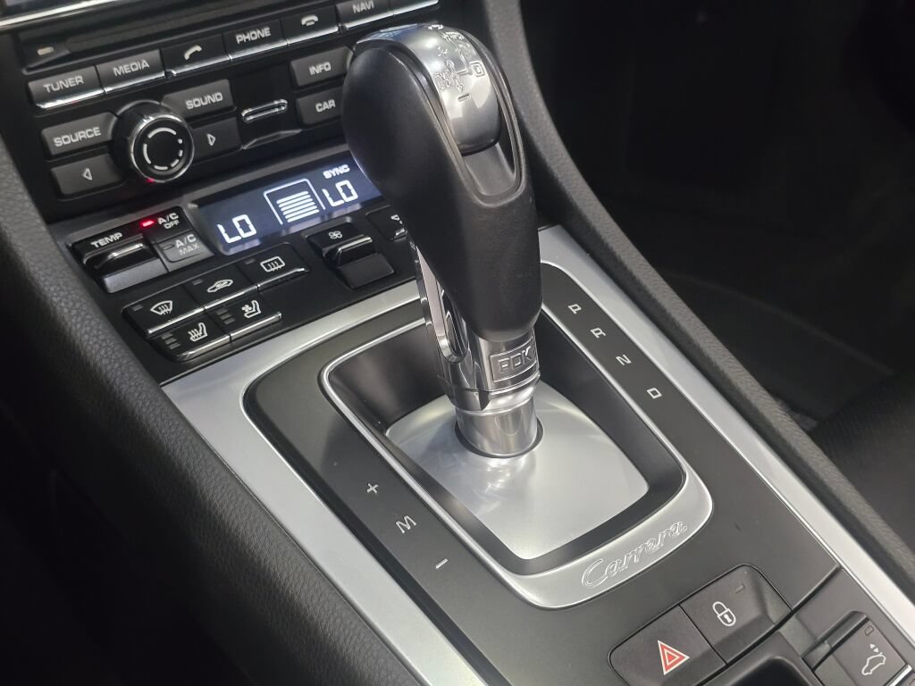 Used 2015 Porsche 911 Carrera S RWD image 17