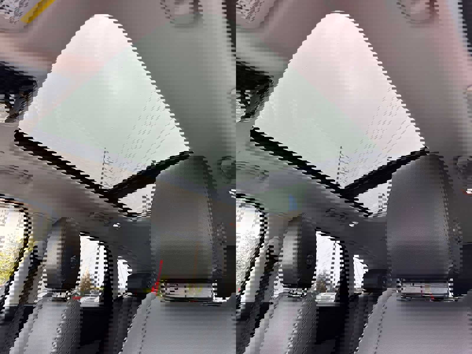 Used 2024 Land Rover Range Rover Velar S image 22