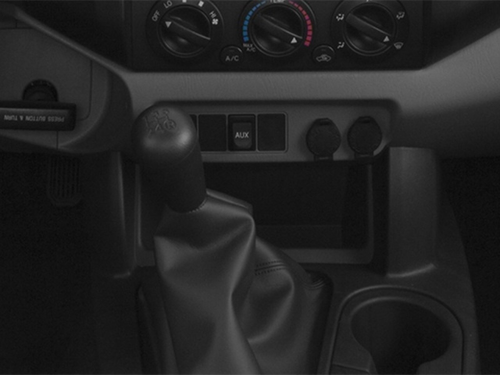 Used 2014 Toyota Tacoma 2WD Regular Cab image 11