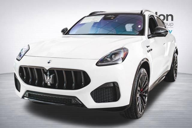 Used 2025 Maserati Grecale Modena image 5