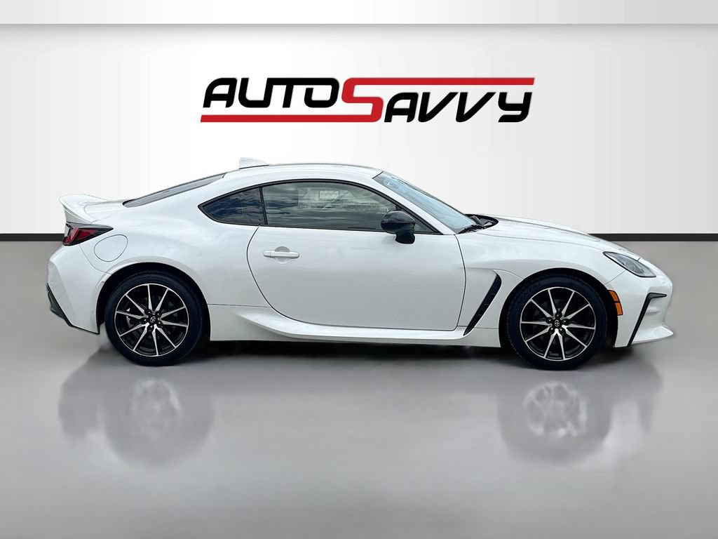 Used 2024 Toyota GR86 Premium w/ Performance Package RWD image 8