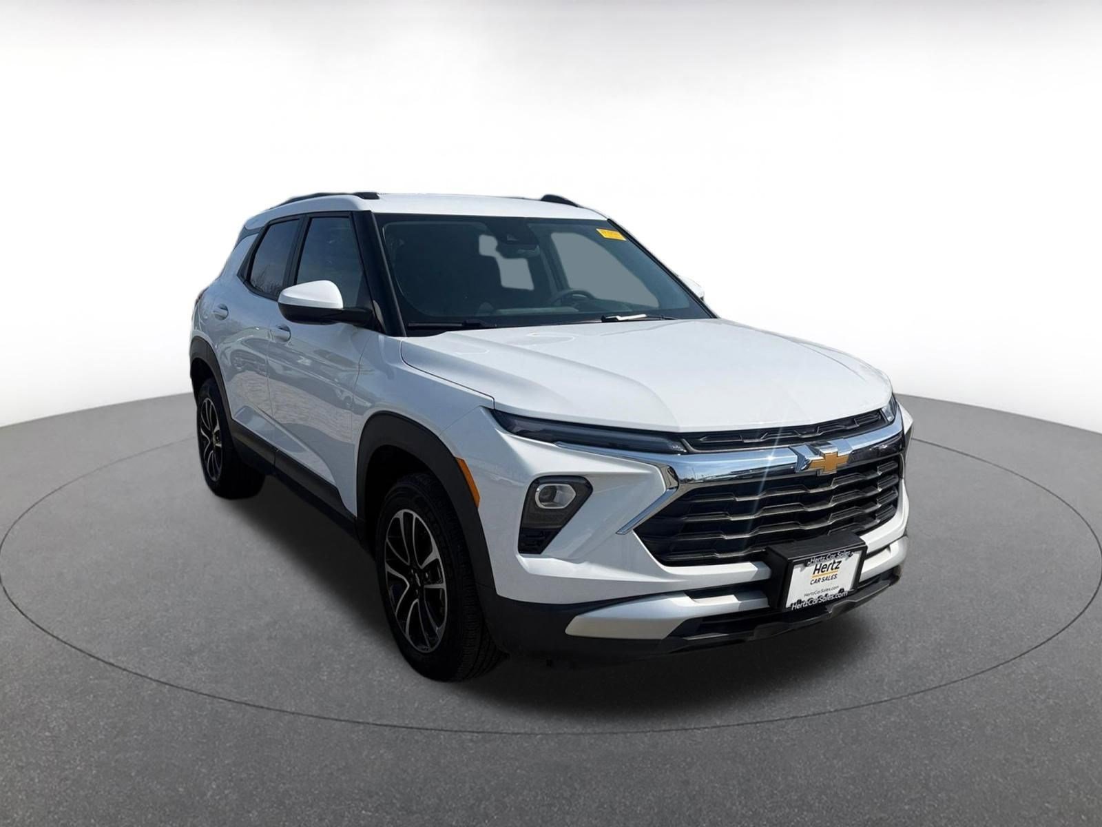 Used 2025 Chevrolet TrailBlazer LT image 1