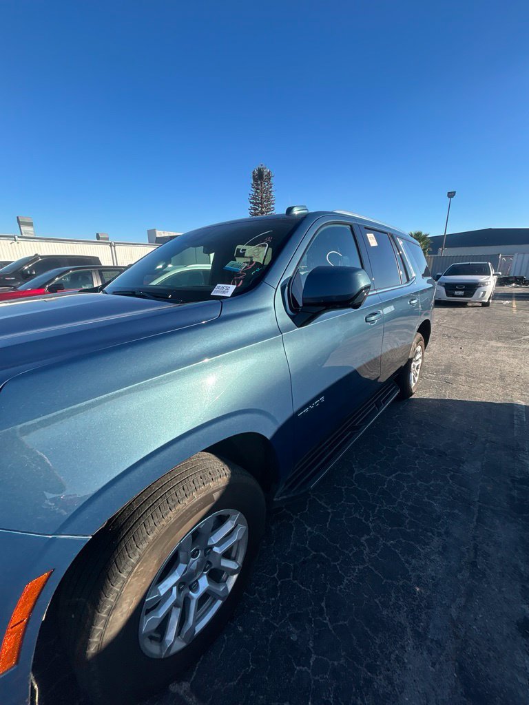 Used 2023 Chevrolet Suburban LT AWD/4WD image 4