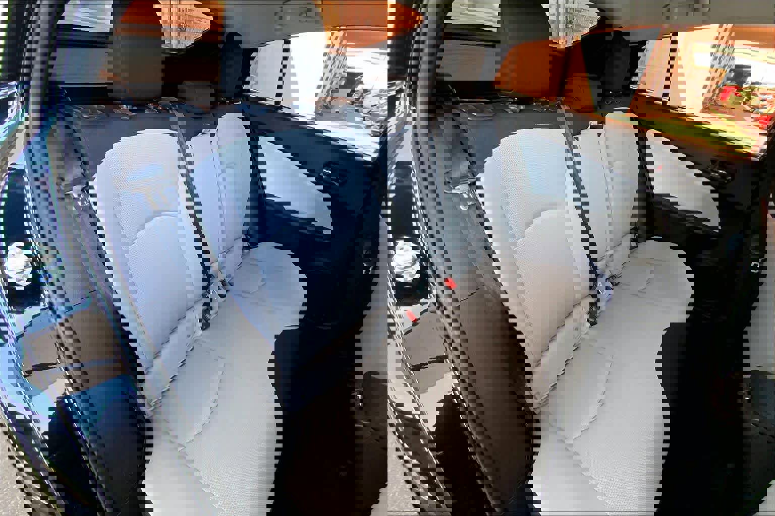 Used 2022 Toyota Prius L Eco image 20