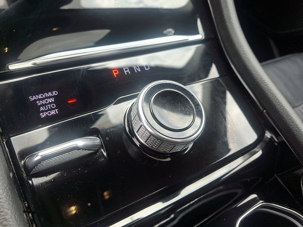 Used 2022 Jeep Grand Cherokee L Limited AWD/4WD image 17