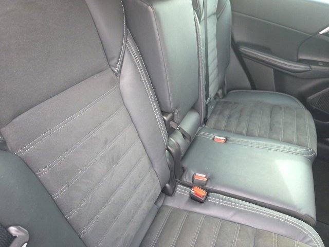 Used 2022 Mitsubishi Outlander SE image 19