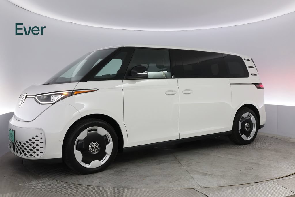 Used 2025 Volkswagen ID. Buzz Pro S RWD image 18