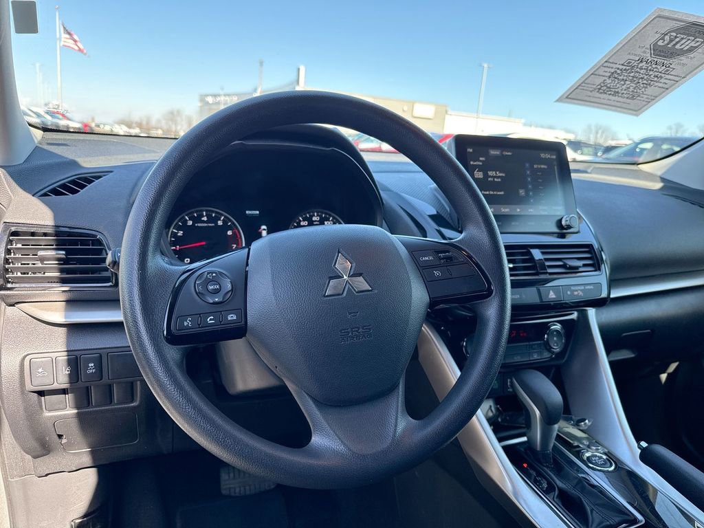 Used 2024 Mitsubishi Eclipse Cross LE AWD/4WD image 11