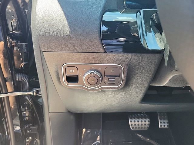 New 2025 Mercedes-Benz GLA 35 AMG 4MATIC image 36