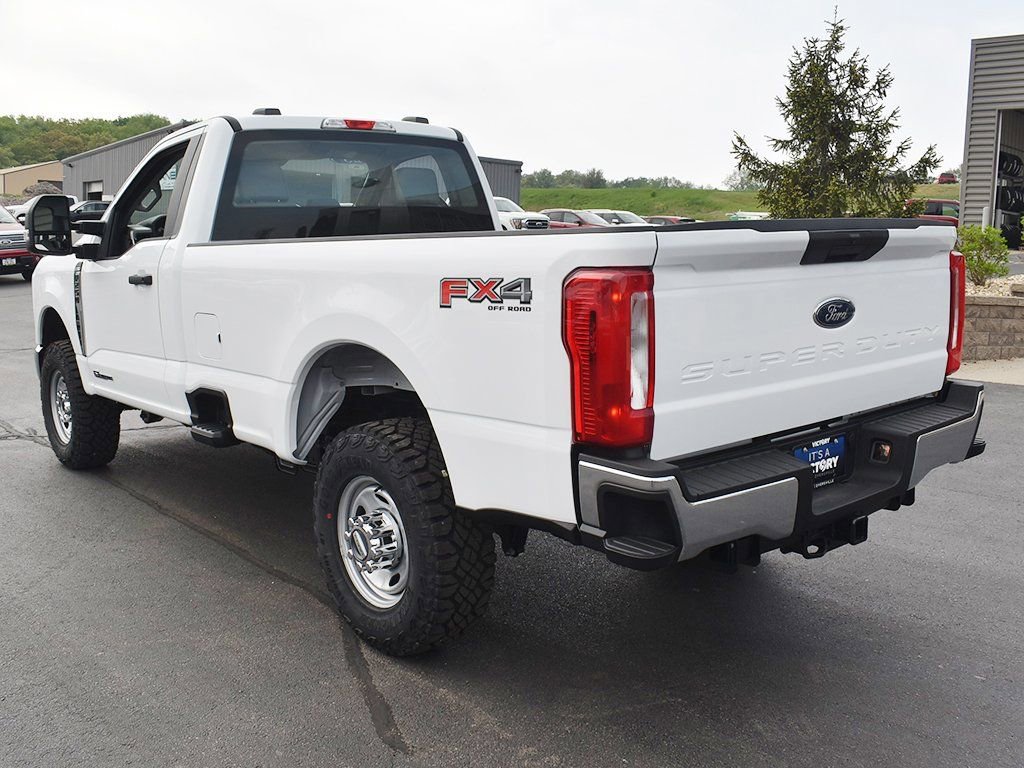 New 2025 Ford F250 XL image 3