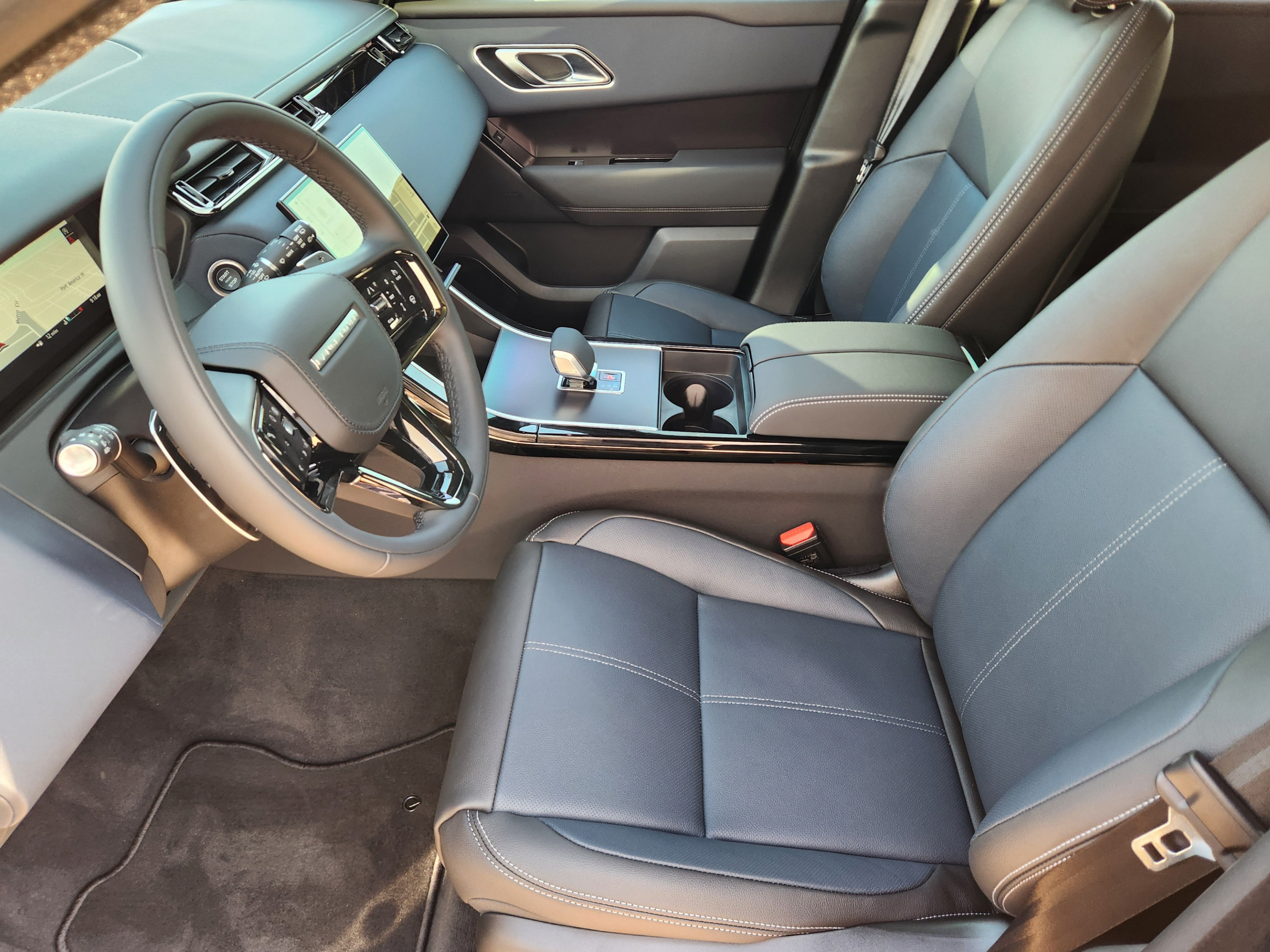 New 2026 Land Rover Range Rover Velar Belgravia AWD/4WD image 8