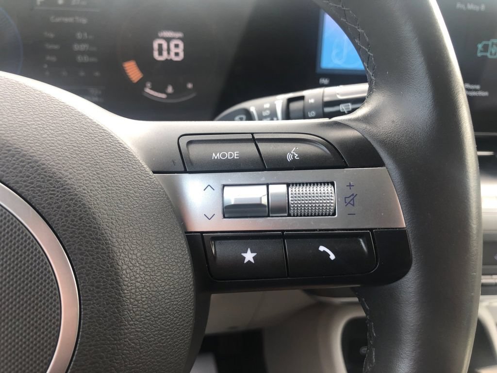 Used 2024 Hyundai Kona SEL FWD image 29