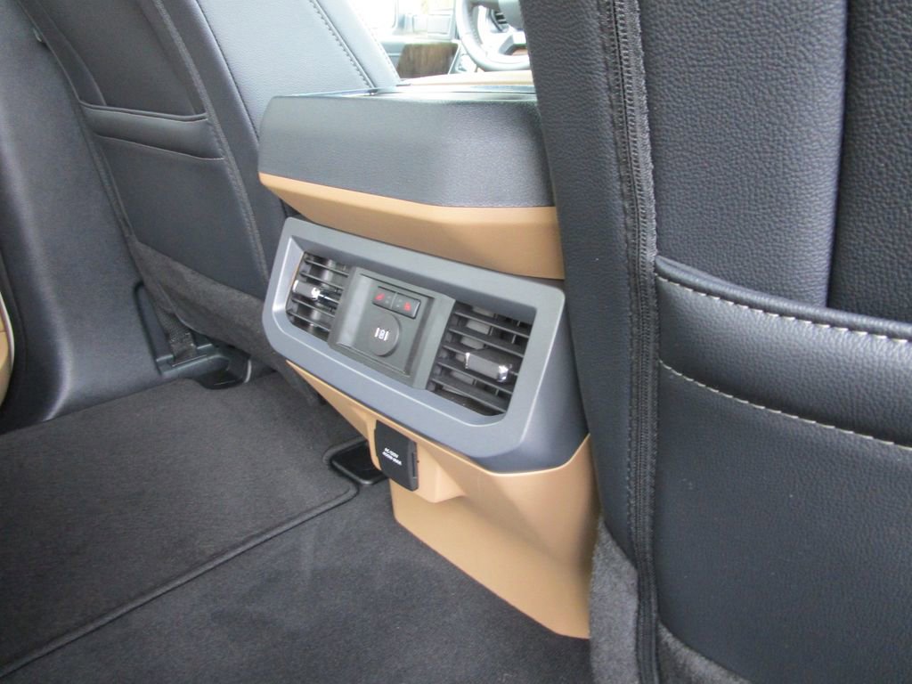 Used 2026 Ford F250 Lariat w/ Chrome Package image 23