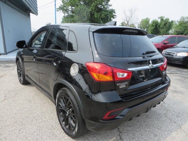 Used 2018 Mitsubishi Outlander Sport ES AWD/4WD image 38