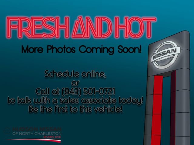 Used 2021 Nissan Rogue S FWD image 3