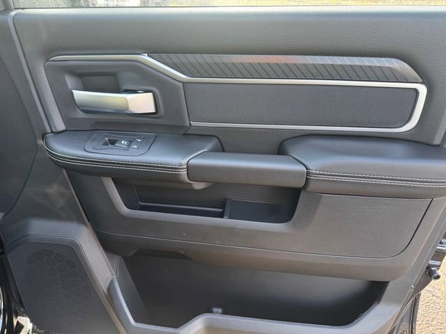 New 2026 RAM 2500 Big Horn AWD/4WD image 13