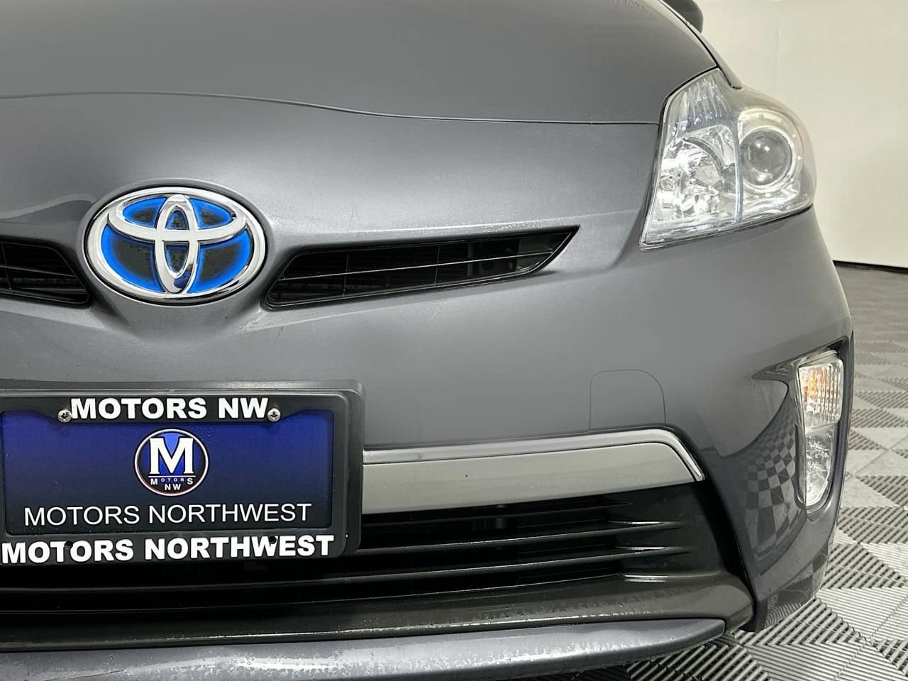 Used 2015 Toyota Prius Prime Plug-In Hybrid image 5