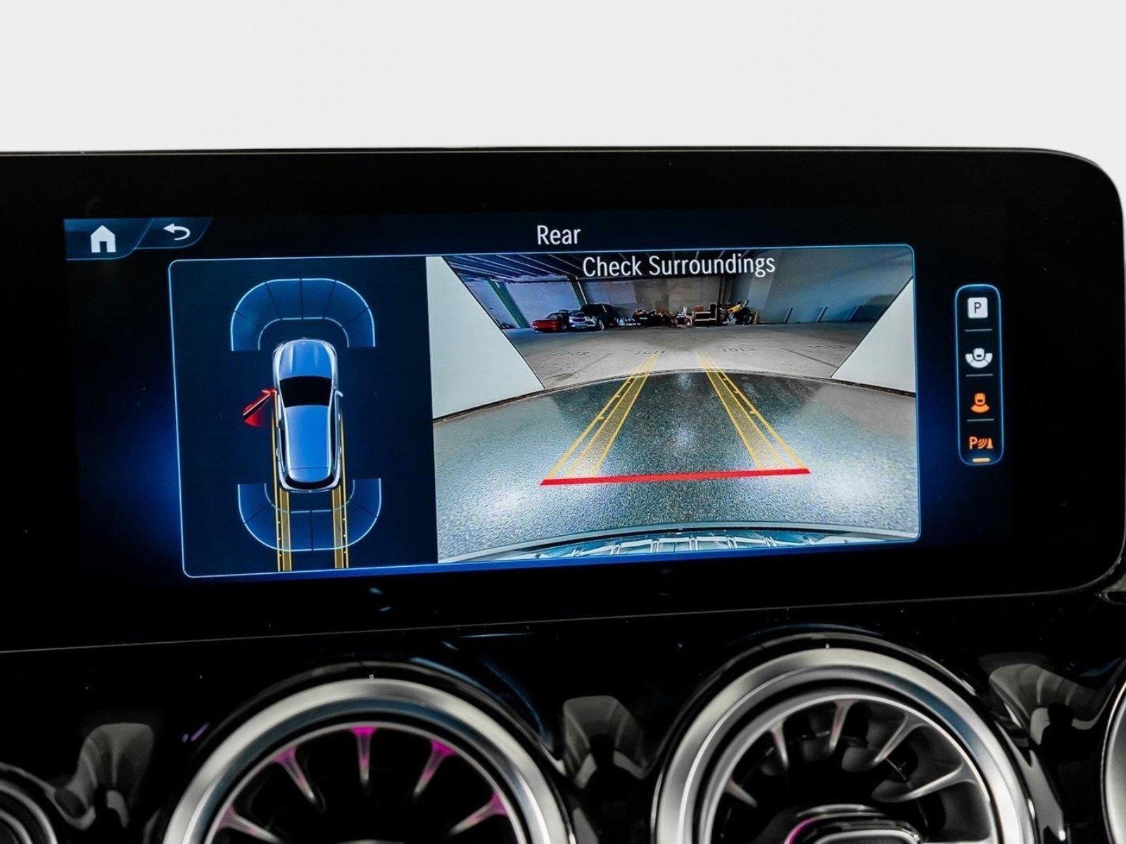 Used 2024 Mercedes-Benz GLA 35 AMG 4MATIC image 39