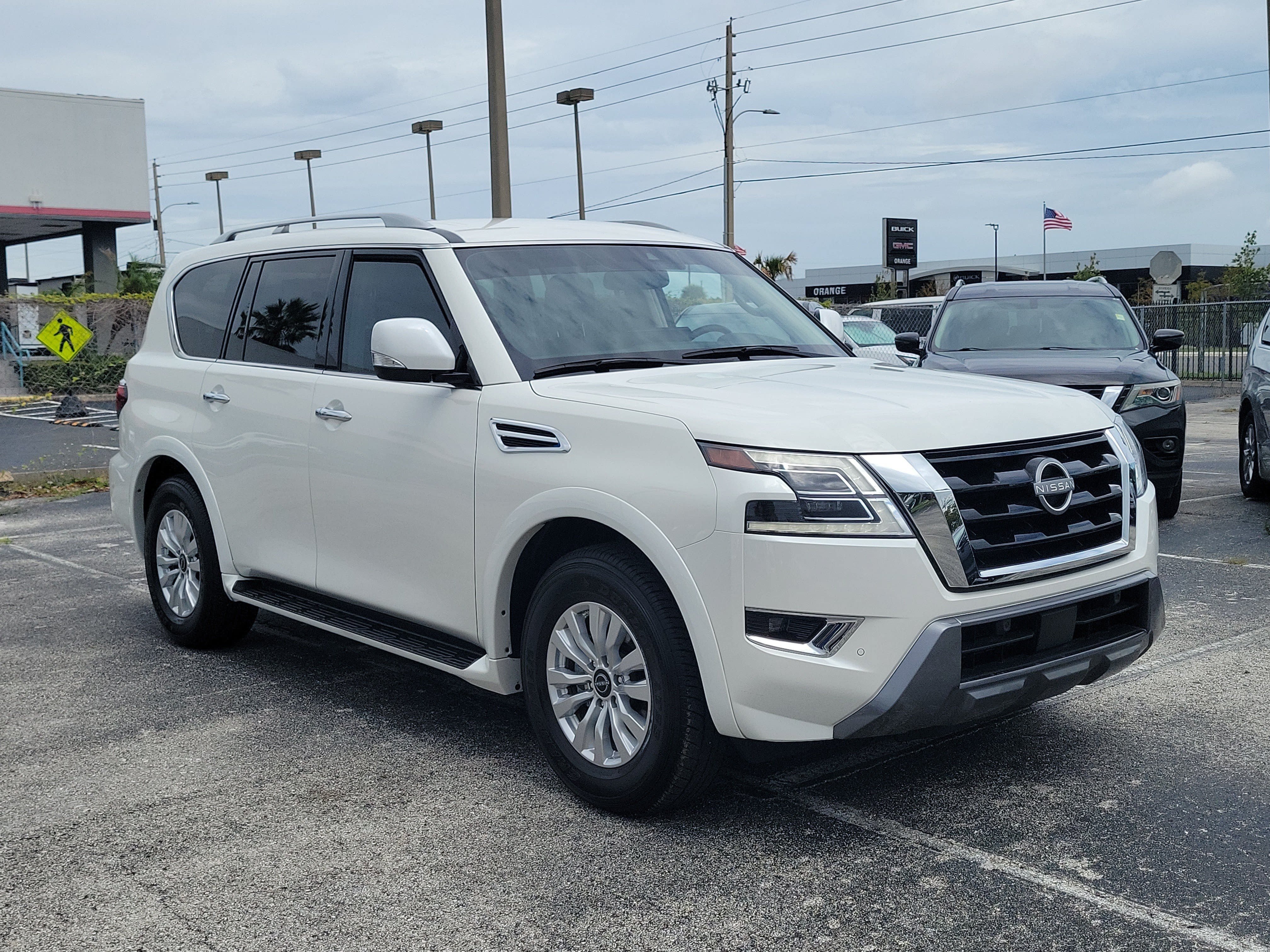 Certified 2024 Nissan Armada SV w/ Cargo Package RWD image 3