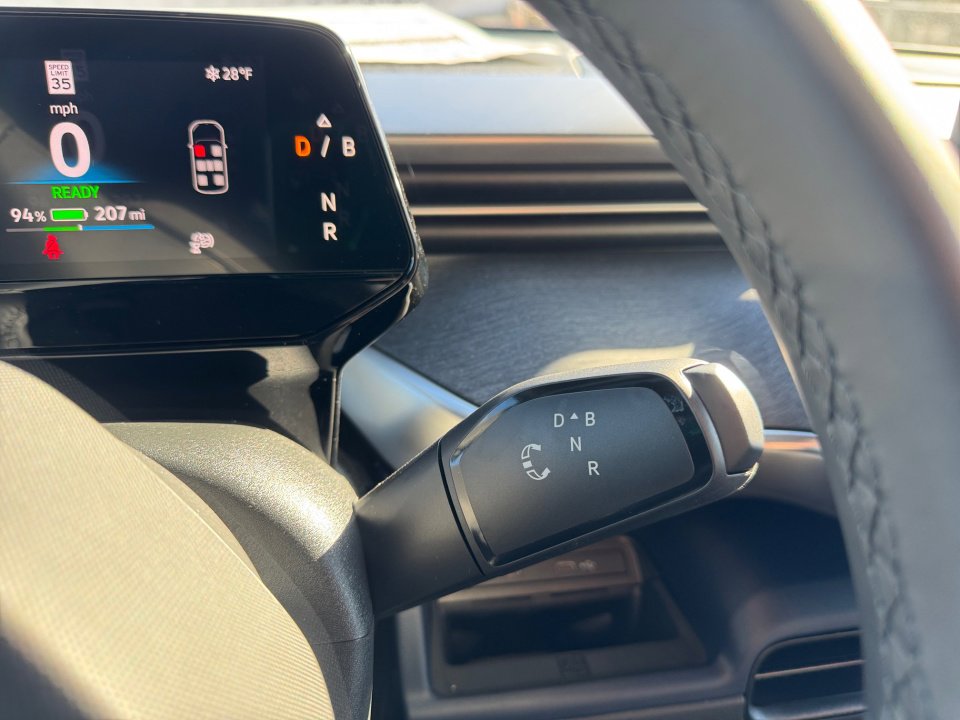 New 2025 Volkswagen ID. Buzz Pro S image 19