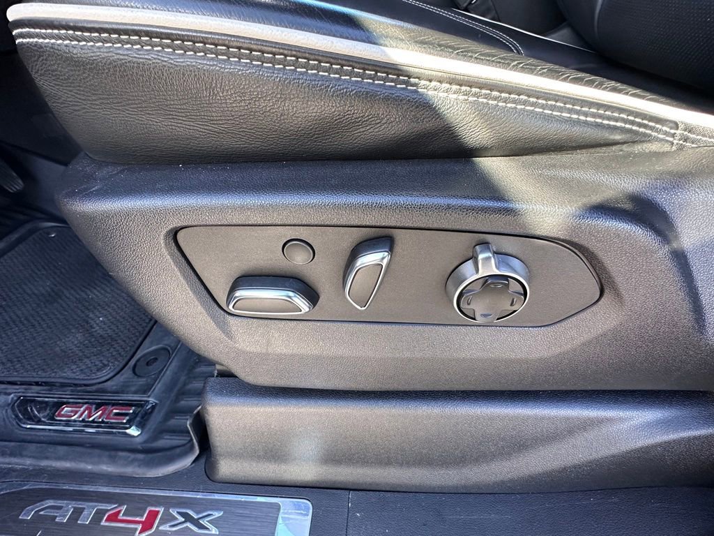 Used 2022 GMC Sierra 1500 AT4X image 18
