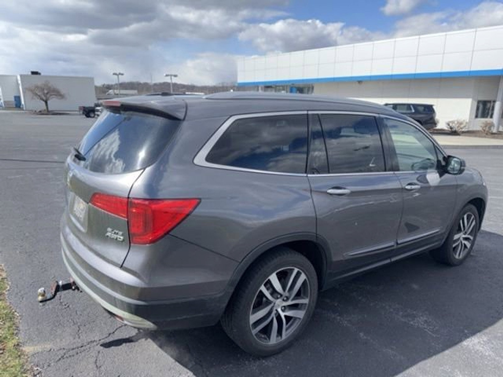 Used 2016 Honda Pilot Elite image 5