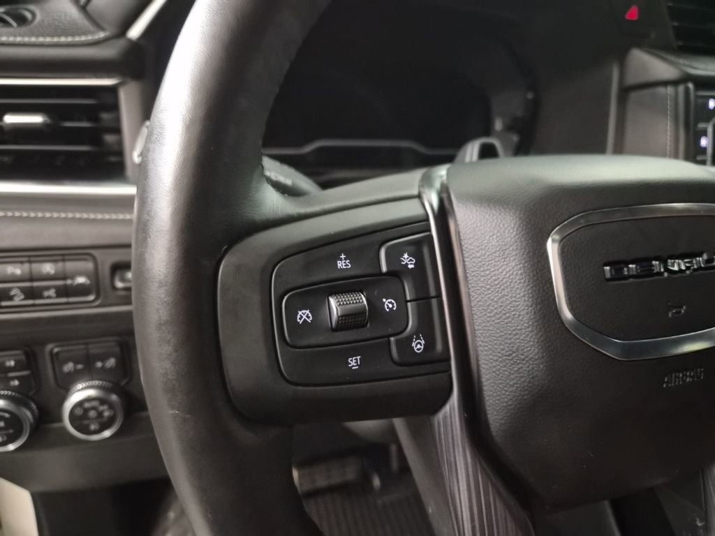Used 2023 GMC Yukon Denali Ultimate image 19