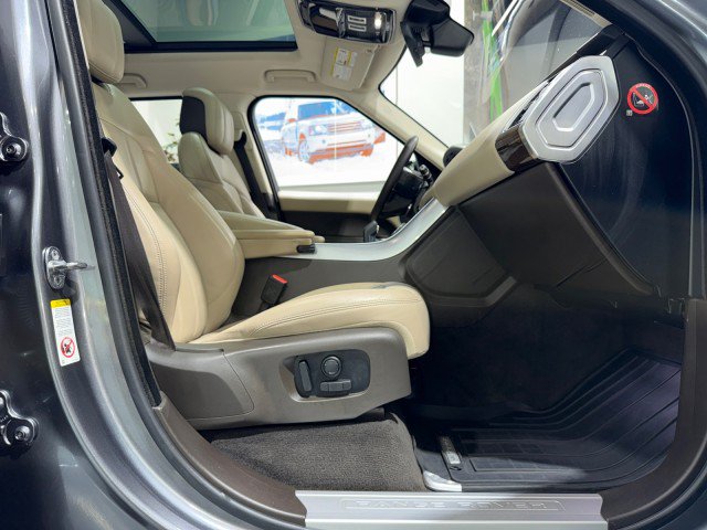 Used 2019 Land Rover Range Rover Sport HSE AWD/4WD image 58
