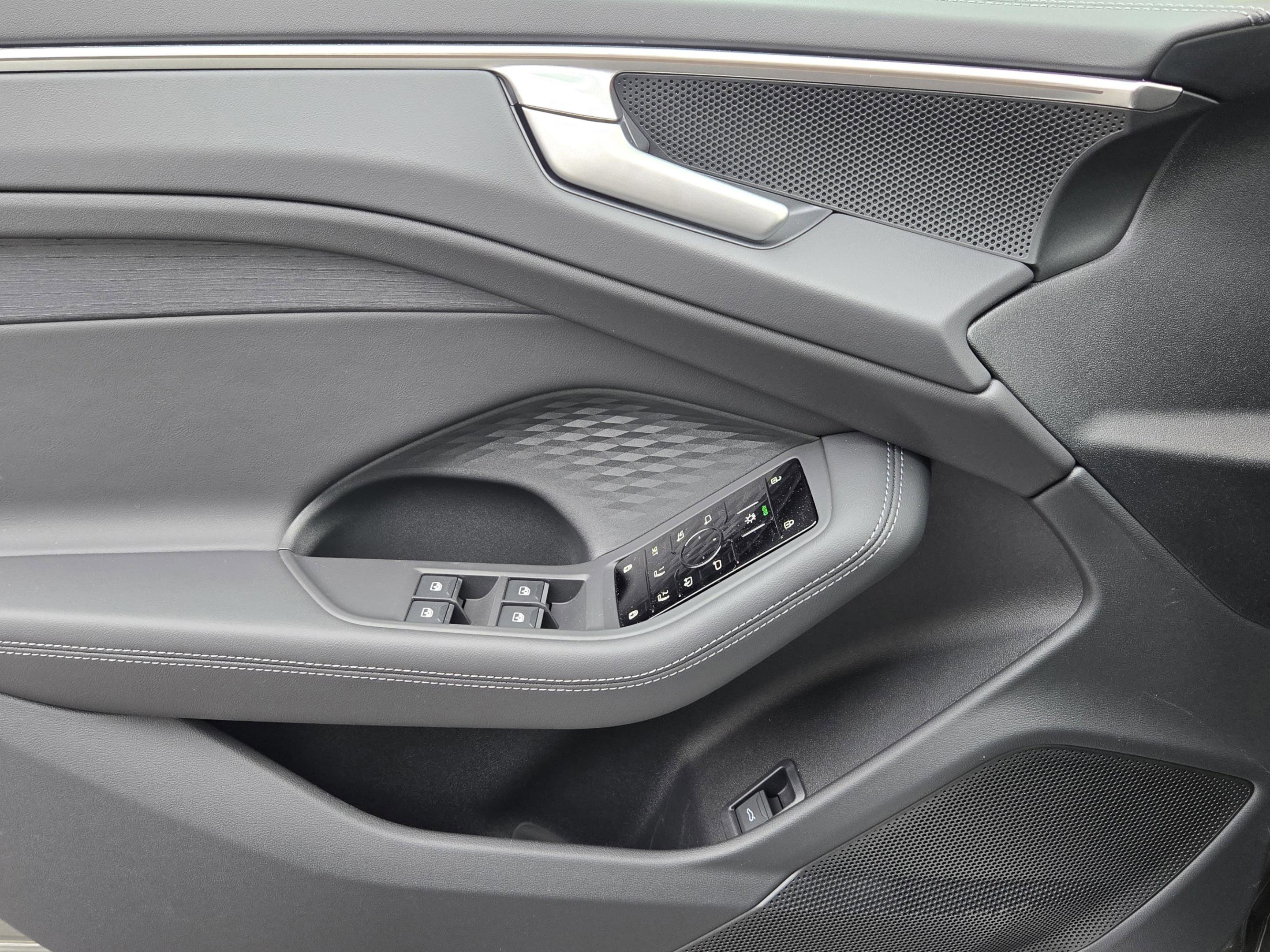 New 2026 Audi A6 Premium image 28