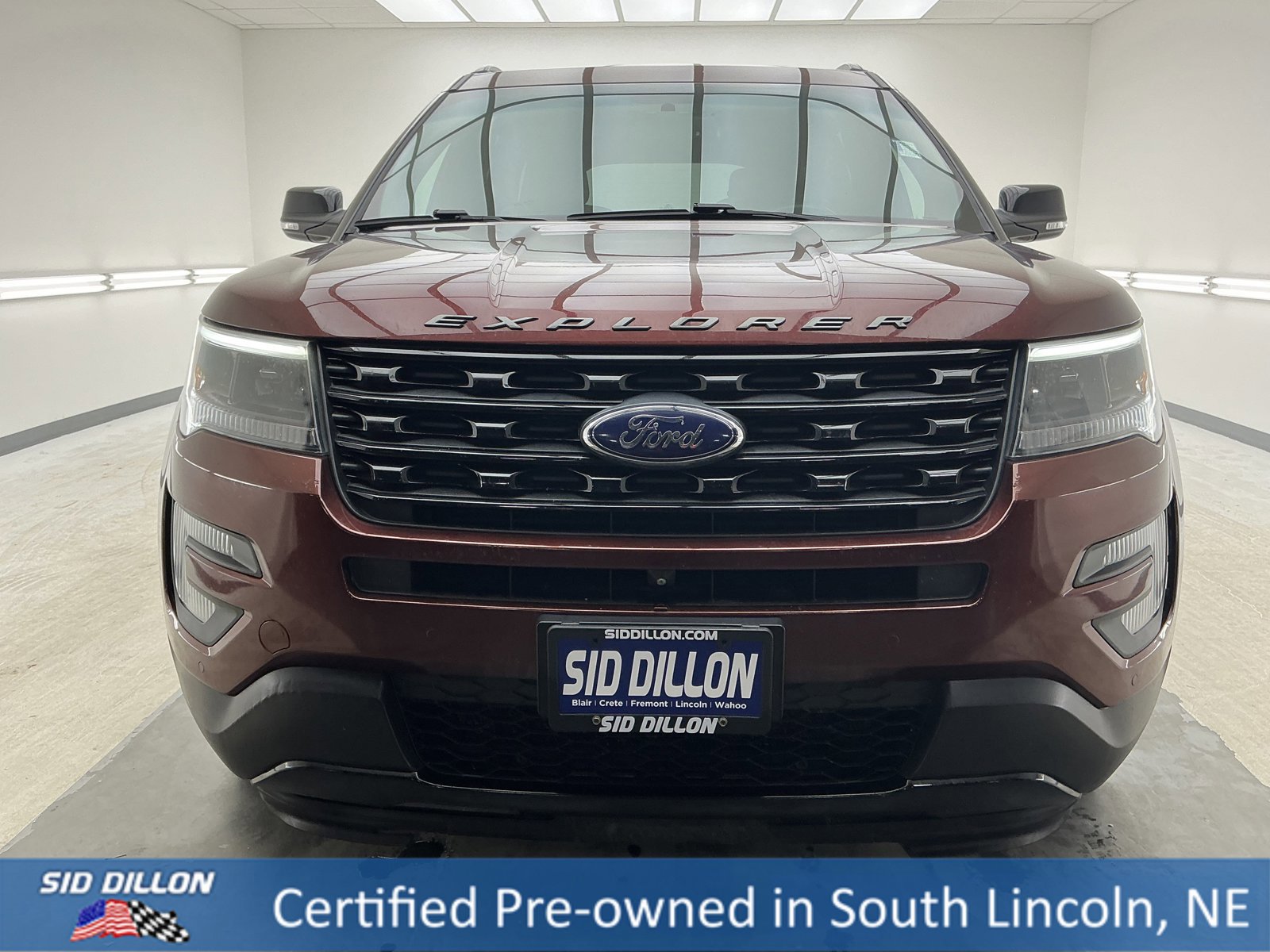 Used 2016 Ford Explorer Sport w/ Equipment Group 401A image 2