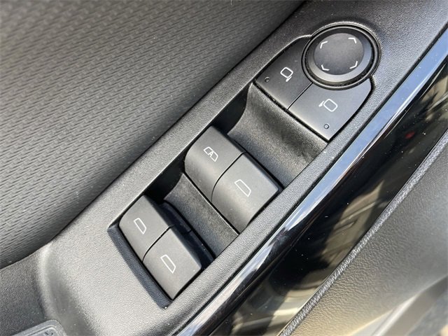 Used 2025 Chevrolet Equinox LT image 13