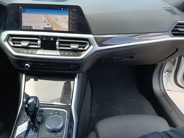 Used 2021 BMW 330e w/ Convenience Package image 17